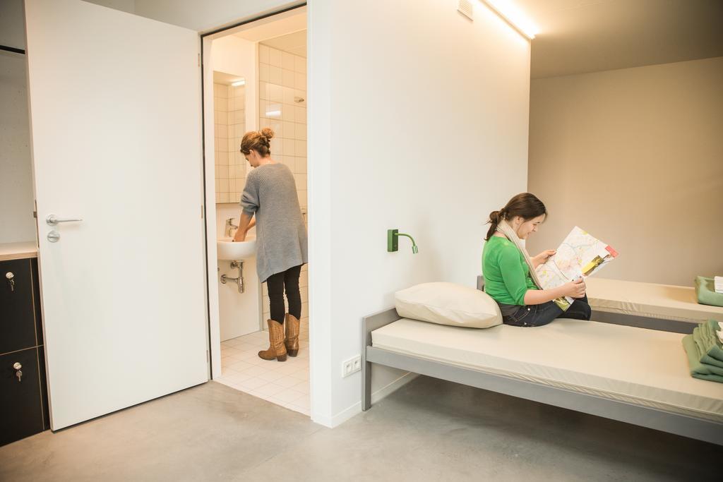 Groeninghe Hostel *